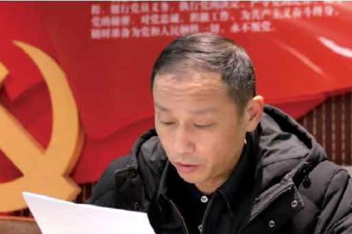 龍偉傑(貴州省六盤水市農業投資開發有限責任公司黨委書記) 龍偉傑(貴州省六盤水市農業投資開發有限責任公司黨委書記)