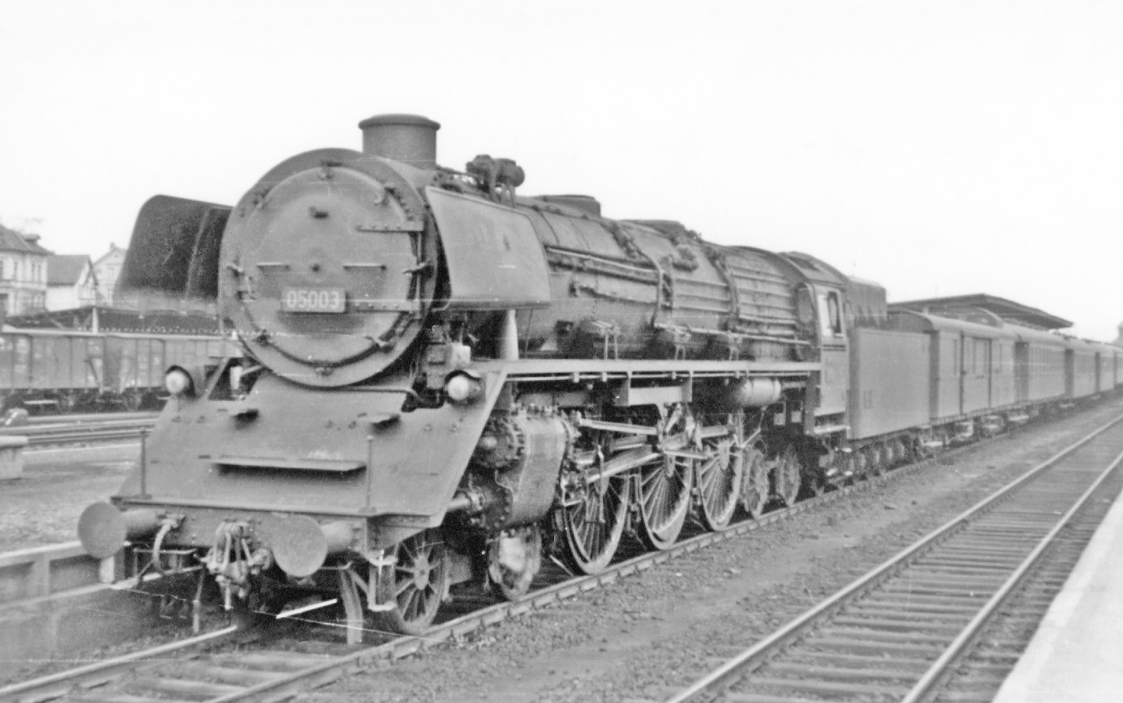 德國BR05型蒸汽機車