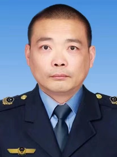 黃黎明(湖北省荊州市荊州區市場監督管理局黨組成員、副局長) 黃黎明(湖北省荊州市荊州區市場監督管理局黨組成員、副局長)