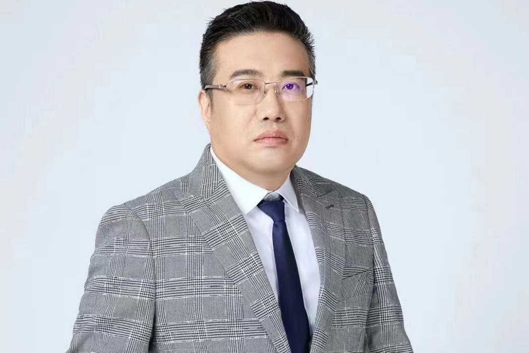 何平(中國犍陀羅文化收藏家) 何平(中國犍陀羅文化收藏家)