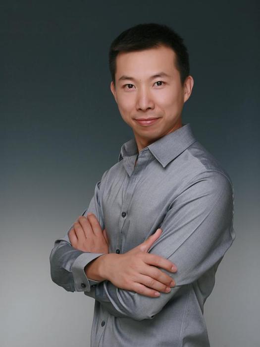 鄒陽(北京舞蹈學院國際標準舞系副系主任) 鄒陽(北京舞蹈學院國際標準舞系副系主任)