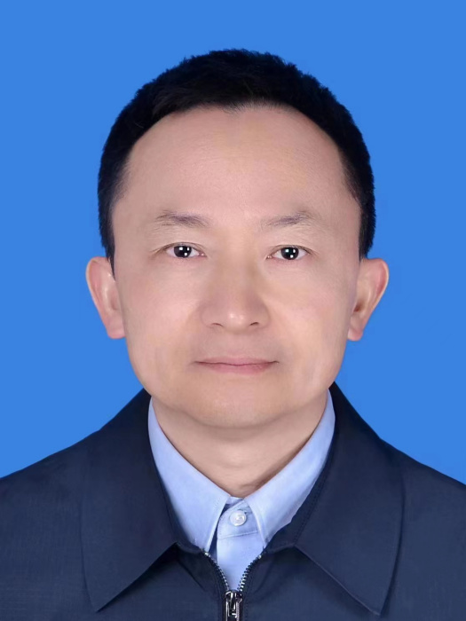 熊偉(西安市教育局委員會委員、西安市紀律檢查委員會西安市監察委員會駐西安市教育局紀檢監察組組長) 熊偉(西安市教育局委員會委員、西安市紀律檢查委員會西安市監察委員會駐西安市教育局紀檢監察組組長)