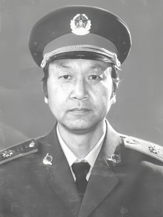 彭望奕