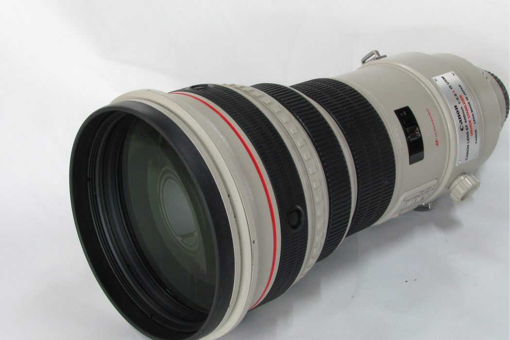 佳能RF 300mm f/2.8L IS USM 佳能RF 300mm f/2.8L IS USM