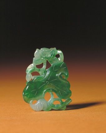 翠荷魚墜