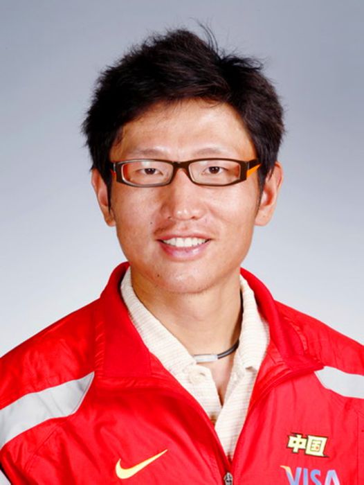 何翌 何翌
