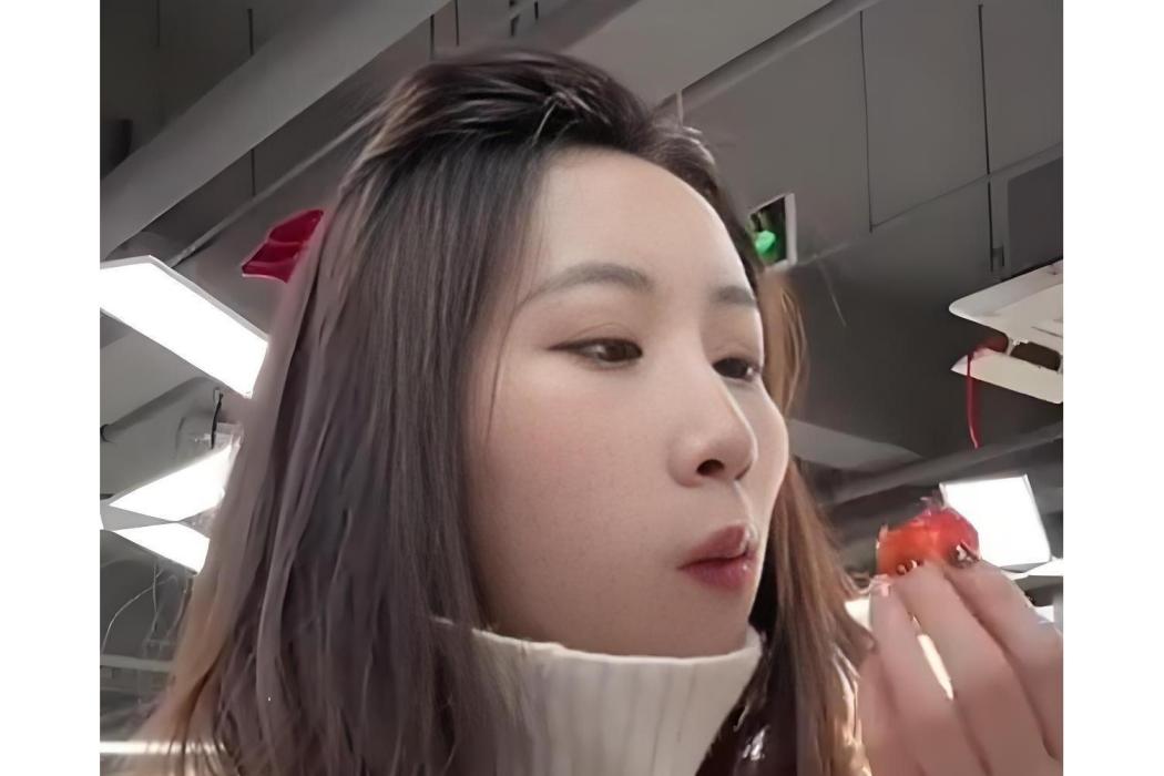 夏夢凡(中國遼寧瀋陽女性青年) 夏夢凡(中國遼寧瀋陽女性青年)