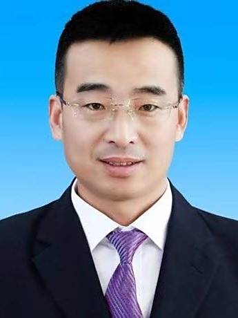 馮維新(內蒙古自治區呼和浩特市武川縣行政審批政務服務與數據管理局黨組書記、局長) 馮維新(內蒙古自治區呼和浩特市武川縣行政審批政務服務與數據管理局黨組書記、局長)