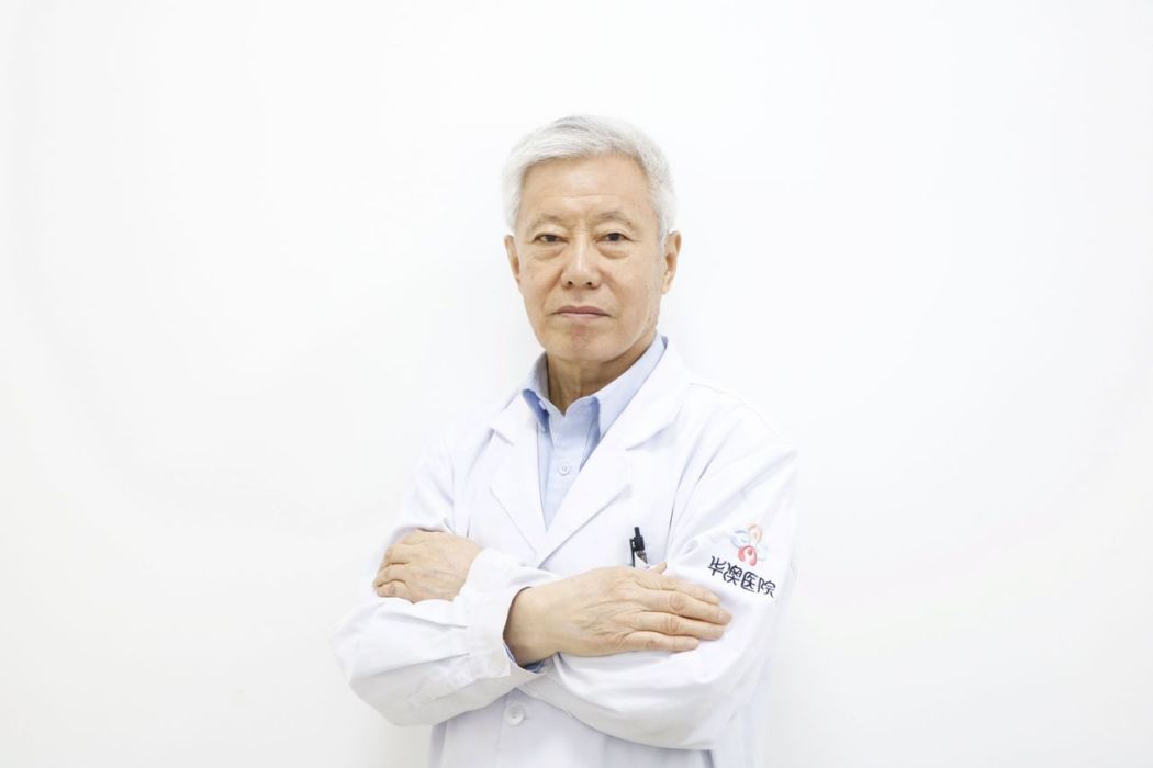 焦文杰(黑龍江華澳醫院外科醫生) 焦文杰(黑龍江華澳醫院外科醫生)