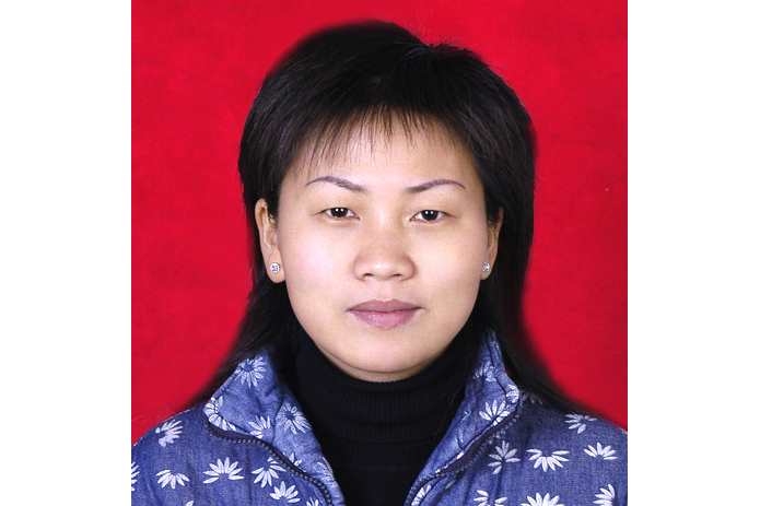 唐艷紅(湖南大學材料科學與工程學院教授)