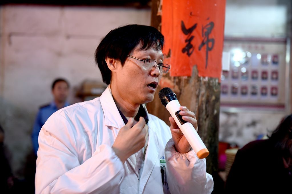 邵小偉(原蘭谿市中醫院門診部主任)