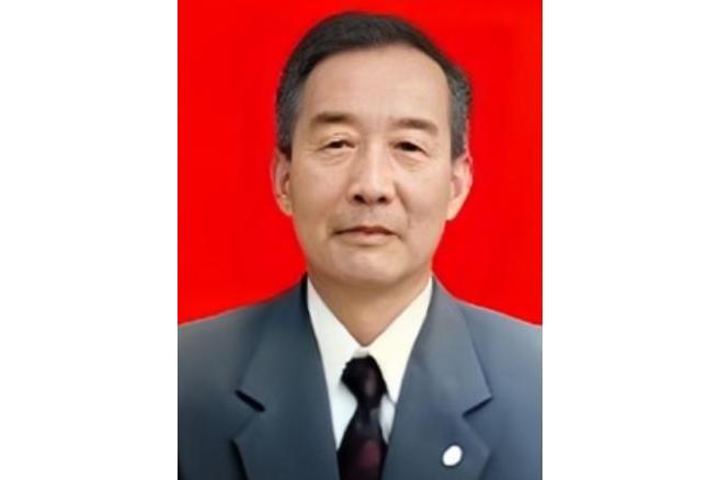 何志尉 何志尉