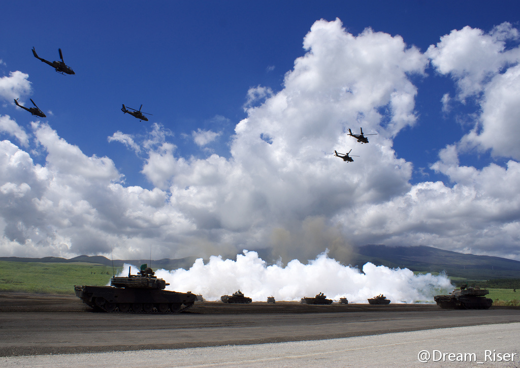 90式坦克集群於富士綜合火力演習