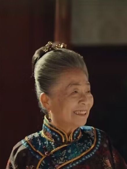 安茹(民國動作電影《上海灘之風雲正道》中的角色) 安茹(民國動作電影《上海灘之風雲正道》中的角色)