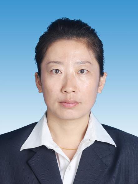 辛穎(內蒙古自治區陳巴爾虎旗供銷合作社聯合社主任) 辛穎(內蒙古自治區陳巴爾虎旗供銷合作社聯合社主任)
