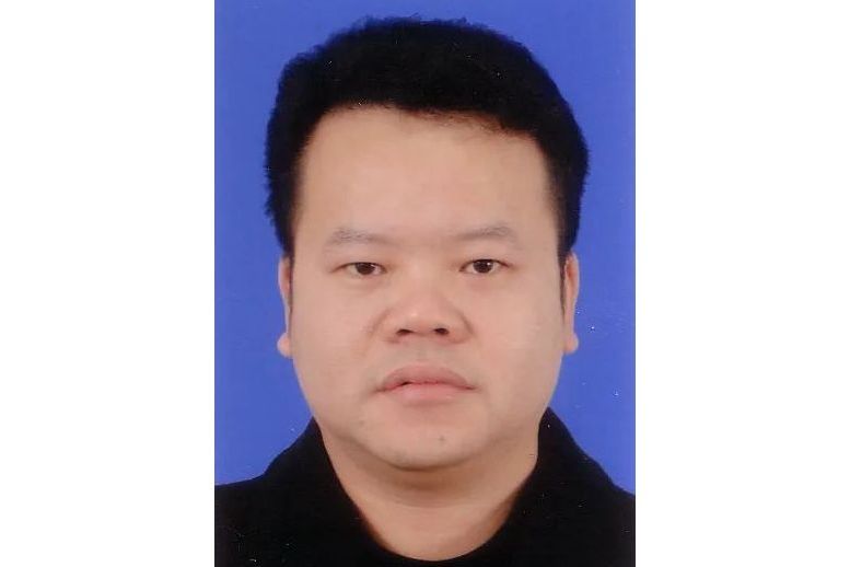 鄭林海(凱撒(中國)文化股份有限公司董事,汕頭市伯傑商貿有限公司經理,汕頭經濟特區聯發企業集團有限公司董事) 鄭林海(凱撒(中國)文化股份有限公司董事,汕頭市伯傑商貿有限公司經理,汕頭經濟特區聯發企業集團有限公司董事)