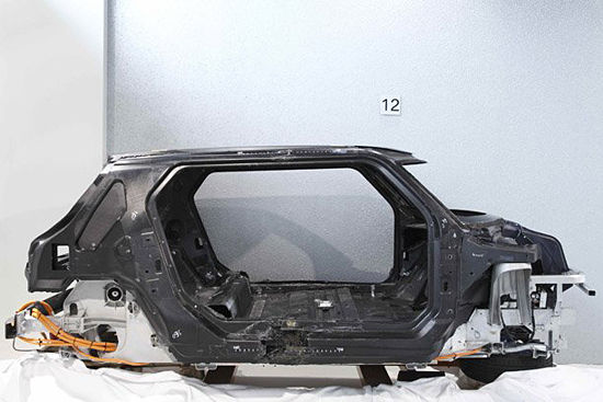 賓士SLR McLaren的碳纖維車體