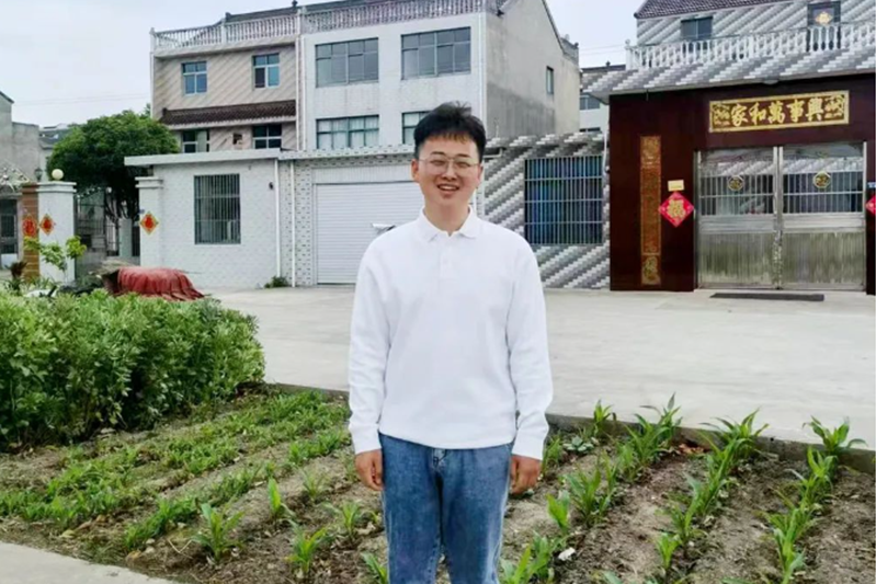 丁昊(泰興市濱江鎮龍港村村民) 丁昊(泰興市濱江鎮龍港村村民)