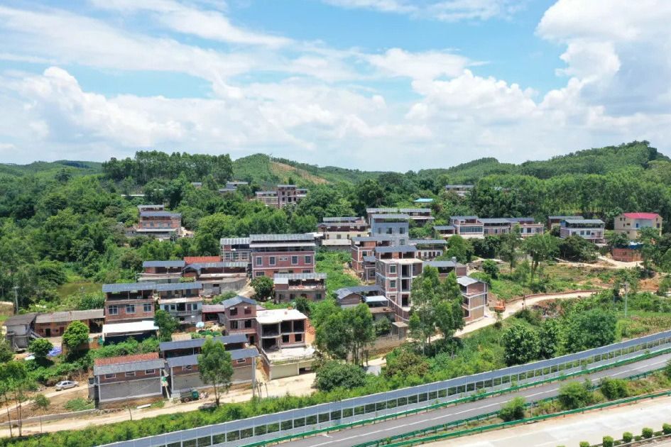萃英村 萃英村
