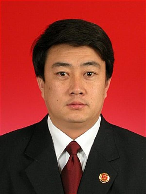 王志強(內蒙古人民檢察院黨組成員、政治部主任)