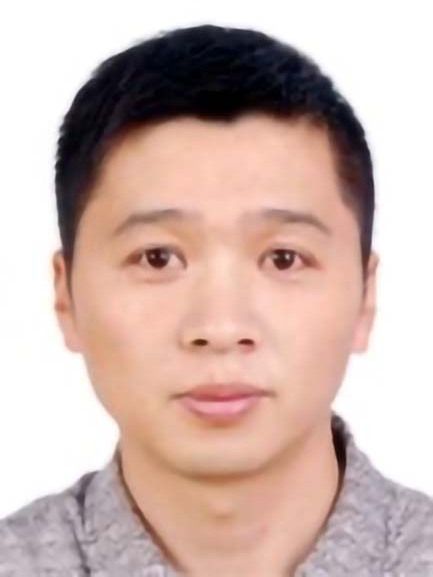 程強(山東聊城市生態環境局東昌府區分局黨組成員、總量辦主任) 程強(山東聊城市生態環境局東昌府區分局黨組成員、總量辦主任)