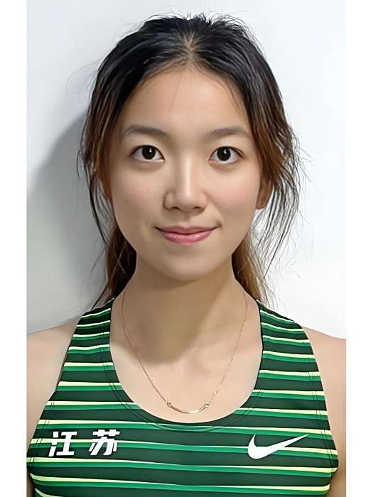 何嘉怡(中國田徑運動員) 何嘉怡(中國田徑運動員)
