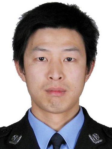 張亮(湖北省荊州市江陵縣公安局黨委委員、副局長)