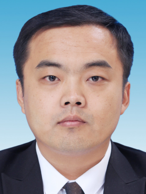 王洋洋(山東省東營市東營區行政審批服務局黨組成員、副局長) 王洋洋(山東省東營市東營區行政審批服務局黨組成員、副局長)