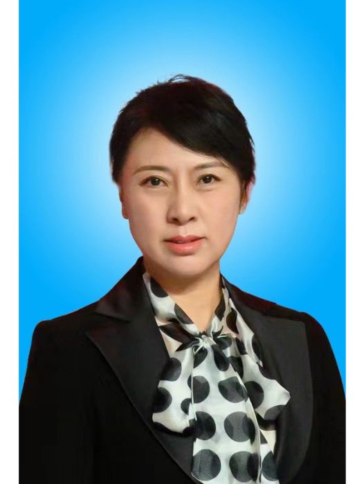 張芸(內蒙古師範大學新聞傳播學院院長、教授) 張芸(內蒙古師範大學新聞傳播學院院長、教授)