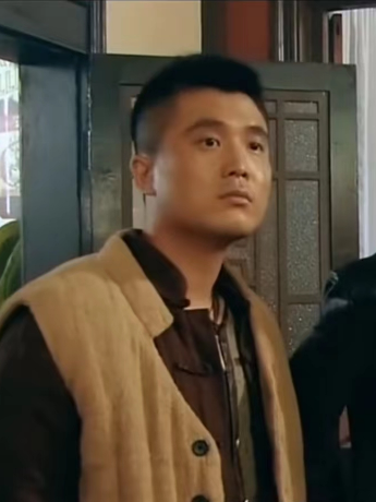 王鐵(民國傳奇劇《老兵》中的角色) 王鐵(民國傳奇劇《老兵》中的角色)