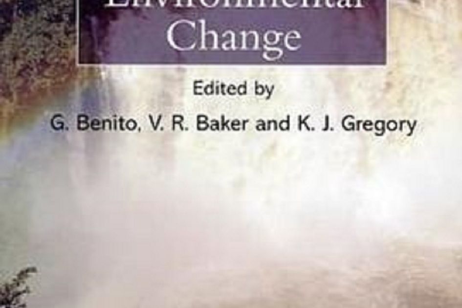 Palaeohydrology and Environmental Change Palaeohydrology and Environmental Change