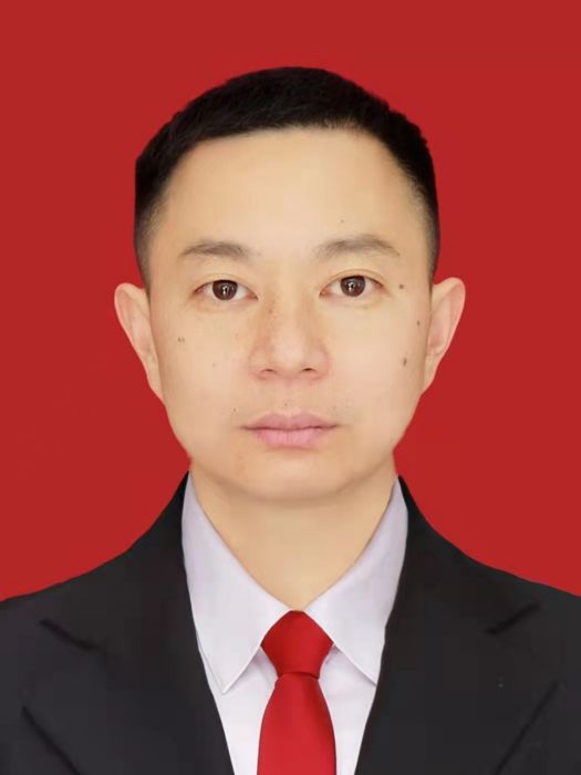 康敏(四川省甘孜藏族自治州瀘定縣自然資源局黨組成員、規劃師) 康敏(四川省甘孜藏族自治州瀘定縣自然資源局黨組成員、規劃師)