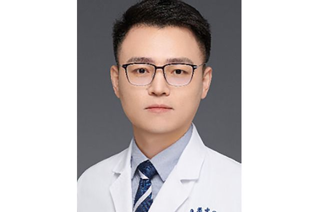 丁大偉(江蘇省中醫院副主任中醫師) 丁大偉(江蘇省中醫院副主任中醫師)