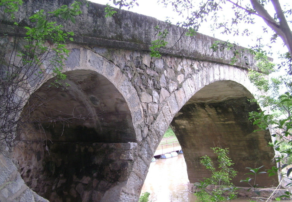 赤山古石橋