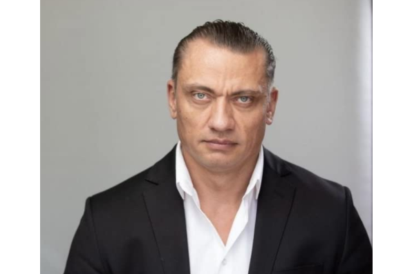 Alex Batareanu Alex Batareanu