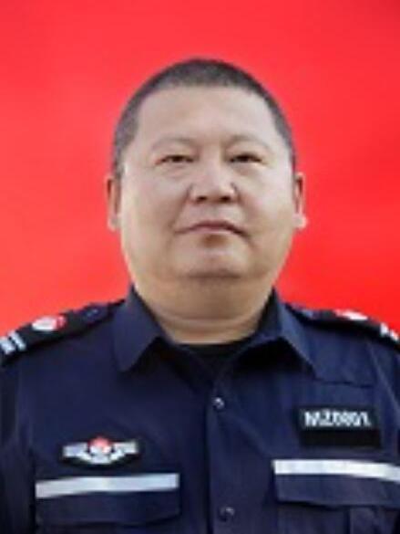 劉朝勃(孟州市應急救援協會志願服務隊負責人) 劉朝勃(孟州市應急救援協會志願服務隊負責人)