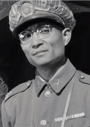 渡江偵察記(1954年湯曉丹執導電影) 渡江偵察記(1954年湯曉丹執導電影)