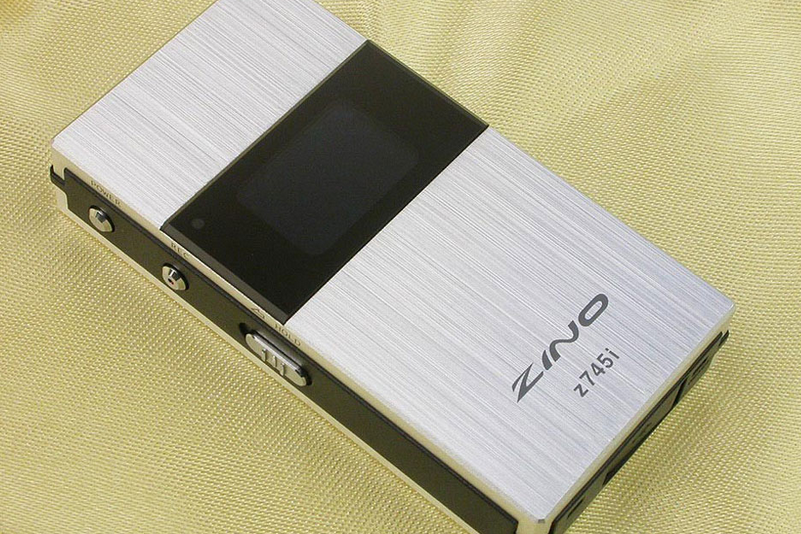 ZINO Z745i(256MB)