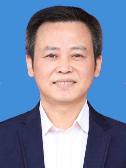 陳德華(重慶市南岸區雞冠石鎮黨委委員、人大主席) 陳德華(重慶市南岸區雞冠石鎮黨委委員、人大主席)