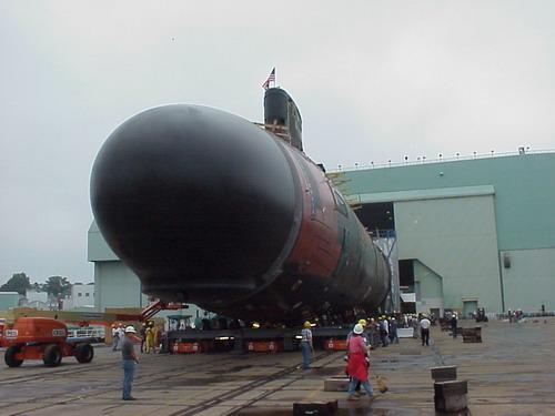 從不同角度拍攝的“海狼級”核潛艇
