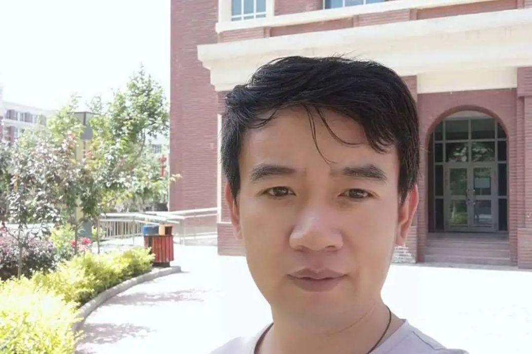 滕萌 滕萌