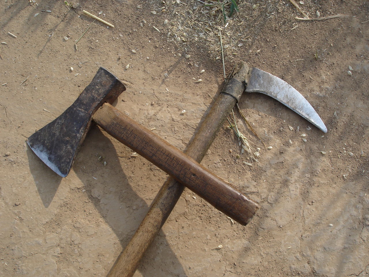 斧頭(金屬砍削工具)
