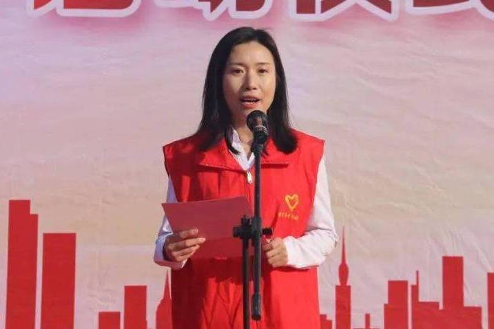 梁冰冰(肅寧縣誌願服務聯合會副秘書長) 梁冰冰(肅寧縣誌願服務聯合會副秘書長)