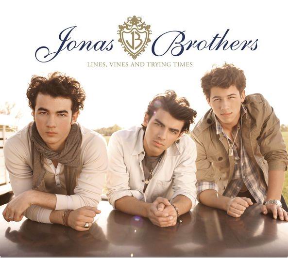 JB(樂隊Jonas Brothers的簡稱)
