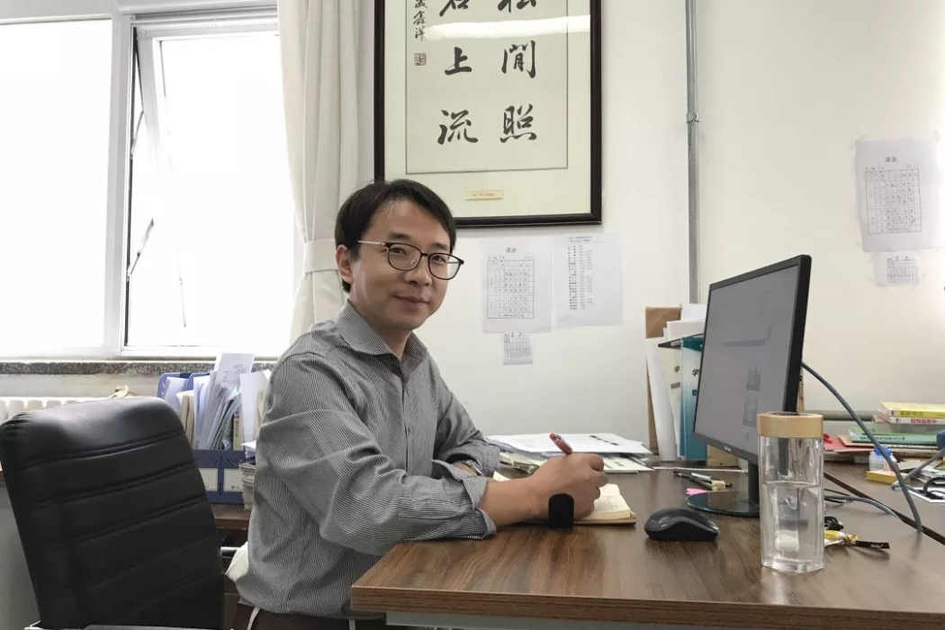 周慶華(北京市學科帶頭人;北京市大興區第一中學化學教師) 周慶華(北京市學科帶頭人;北京市大興區第一中學化學教師)