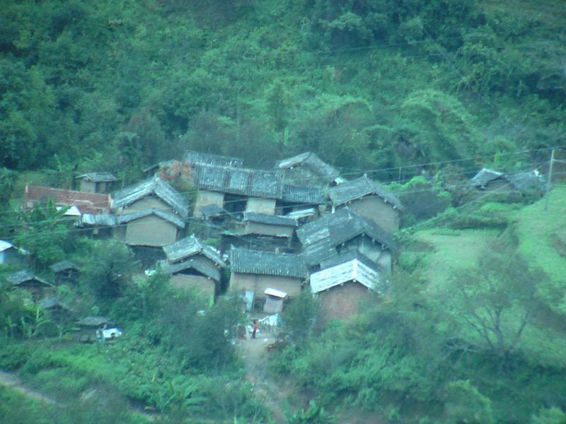 高粱山村 高粱山村