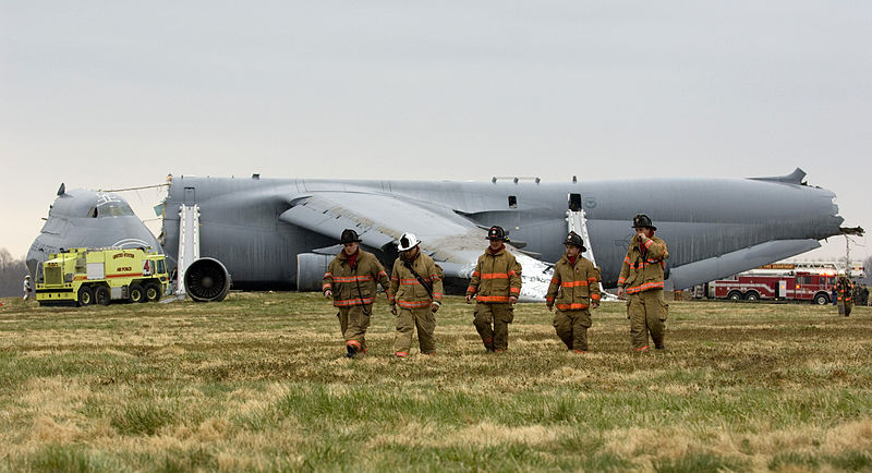 2006年，一架C-5墜毀，奇蹟是無人傷亡