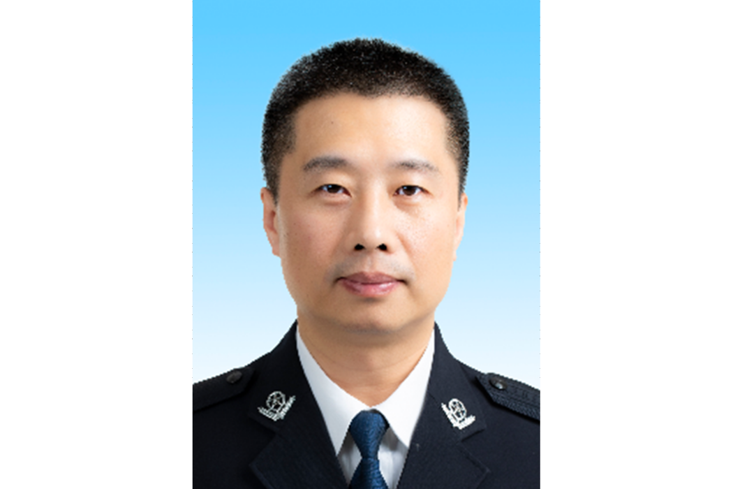 高永強(廣東省河源市政府黨組成員、副市長,市公安局局長) 高永強(廣東省河源市政府黨組成員、副市長,市公安局局長)