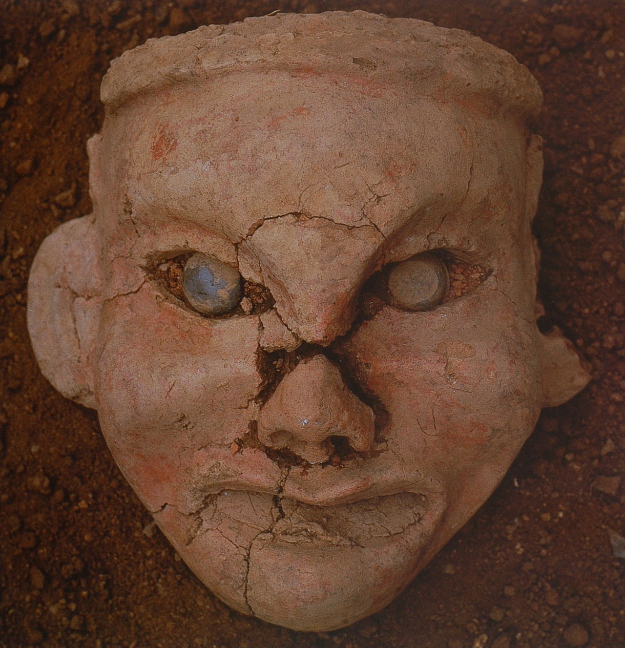 紅山女神(紅山文化考古區陶製女人頭像)