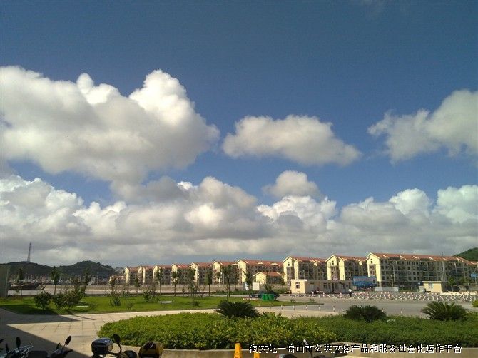 萬利村 萬利村